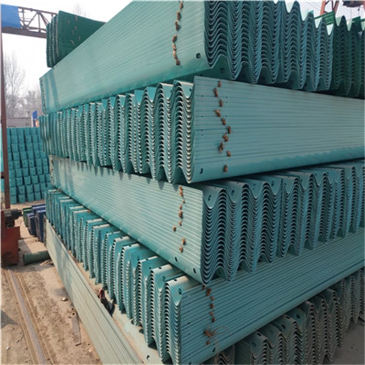 怎么處理護欄板生銹的問題？
                  