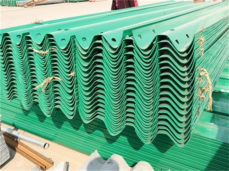 波形護(hù)欄板的零部件的品種及作用