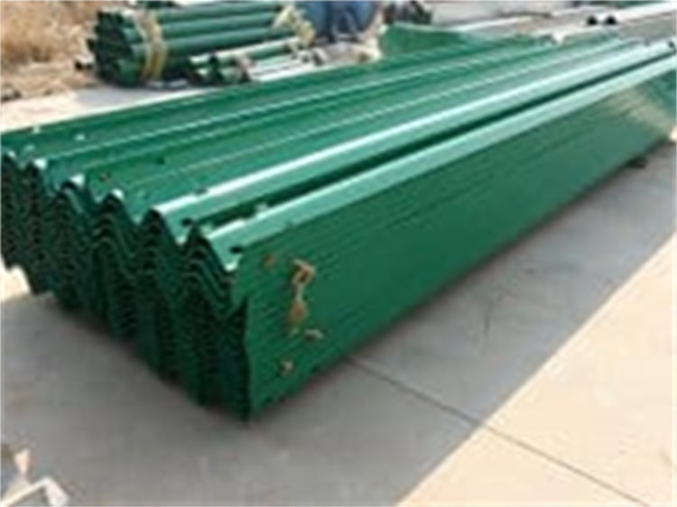 冠縣波形護欄板廠家哪家好？