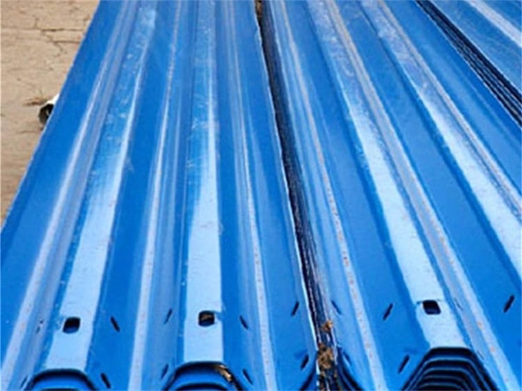 三波護(hù)欄板