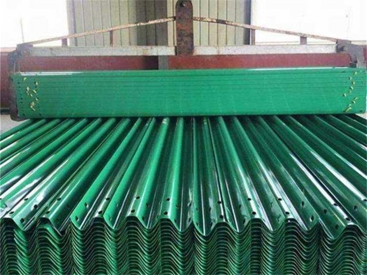 三波護(hù)欄板