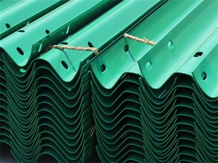 波形護(hù)欄板