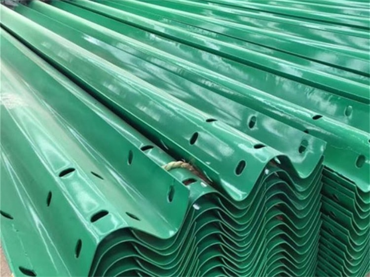 波形護(hù)欄板